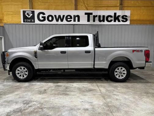 Iconic Silver Metallic 2022 Ford F-250 XLT