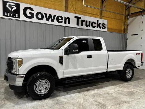 Oxford White 2019 Ford F-250 XL