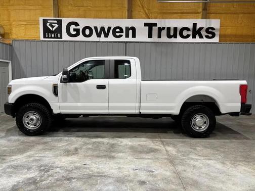 Oxford White 2019 Ford F-250 XL