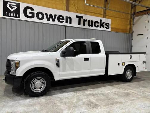 Oxford White 2018 Ford F-250 XL