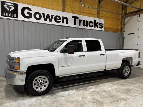 Summit White 2019 Chevrolet Silverado 2500 WT