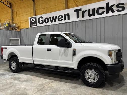 Oxford White 2019 Ford F-250 XL