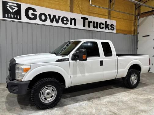 Oxford White 2014 Ford F-250 XL
