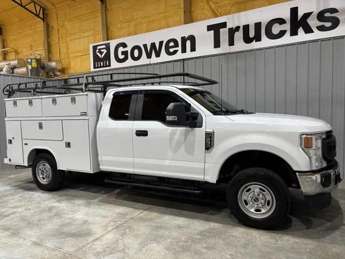 Oxford White 2022 Ford F-250 XL