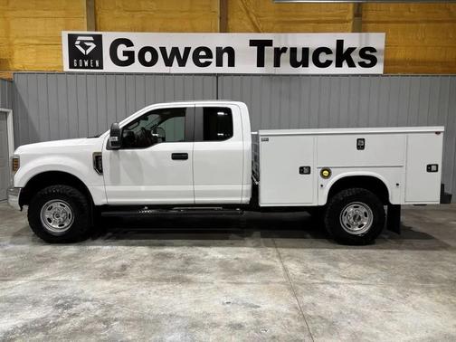 Oxford White 2018 Ford F-250 XL