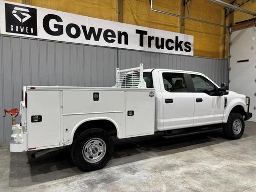 Oxford White 2019 Ford F-350 XL
