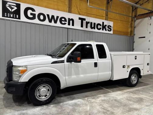 Oxford White 2016 Ford F-350 XL