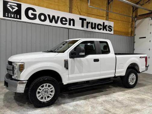 Oxford White 2019 Ford F-250 XL