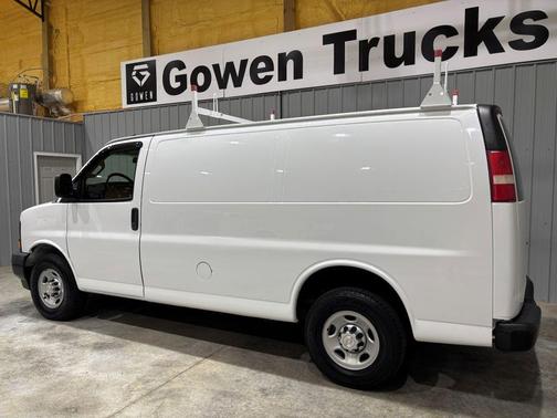 2017 Chevrolet Express 2500 Work Van