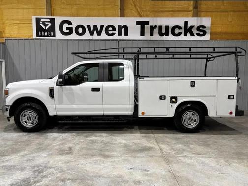 Oxford White 2022 Ford F-250 XL