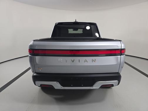 LA Silver 2023 Rivian R1T Adventure Quad Motor Large Pack