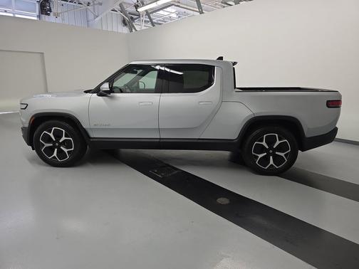 2022 Rivian R1T Adventure