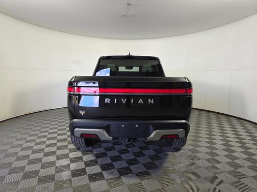 2022 Rivian R1T Adventure