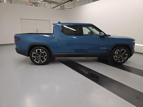 2022 Rivian R1T Adventure