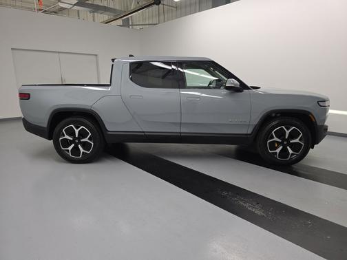 2022 Rivian R1T Adventure