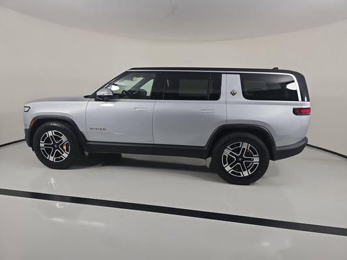 2022 Rivian R1S Launch Edition