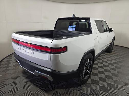 2023 Rivian R1T Adventure Package