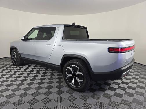 2024 Rivian R1T Adventure Package