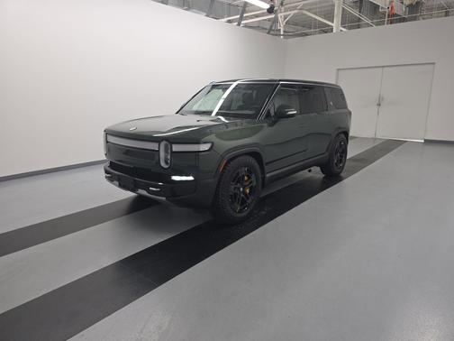 2023 Rivian R1S Adventure