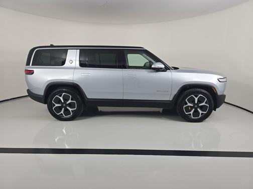 LA Silver 2024 Rivian R1S Adventure Quad Motor Large Pack