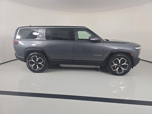 El Cap Granite 2024 Rivian R1S Adventure Quad Motor Large Pack