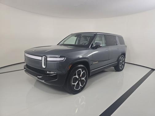El Cap Granite 2024 Rivian R1S Adventure Quad Motor Large Pack