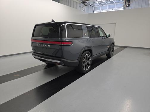 2023 Rivian R1S Launch Edition
