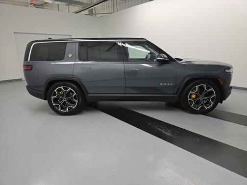 2023 Rivian R1S Launch Edition