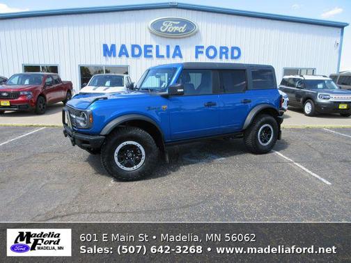 Velocity Blue Metallic 2024 Ford Bronco Badlands