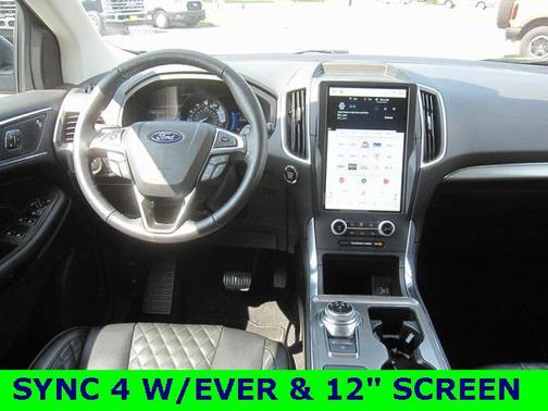 2023 Ford Edge Titanium