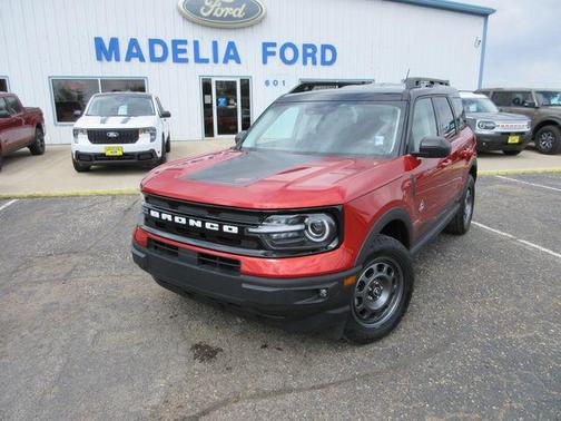 Hot Pepper Red Metallic Tinted Clearcoat 2024 Ford Bronco Sport Outer Banks