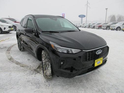 2026 Ford Escape PHEV SE