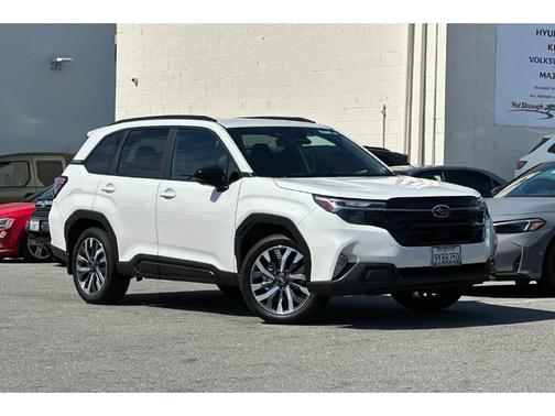 Crystal White Pearl 2026 Subaru Forester Touring