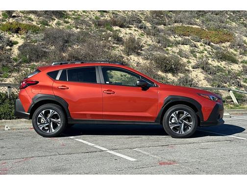 Sun Blaze Pearl 2025 Subaru Crosstrek Premium