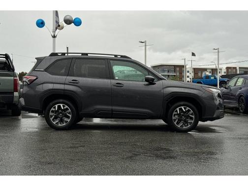 Magnetite Gray Metallic 2026 Subaru Forester Premium