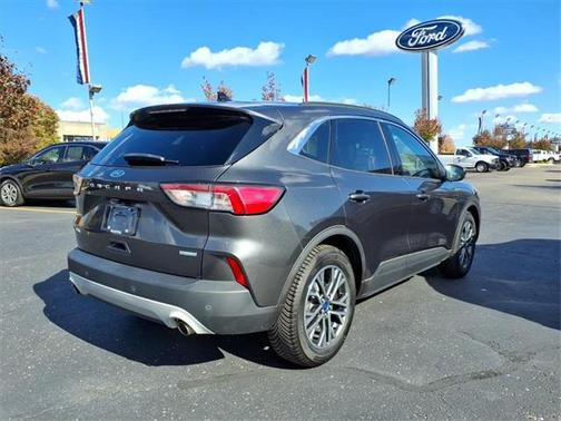 2020 Ford Escape SEL