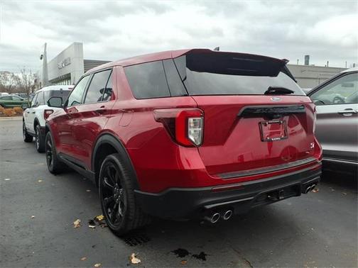 2022 Ford Explorer ST