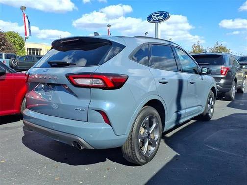 2023 Ford Escape ST-Line