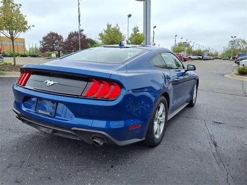 2022 Ford Mustang EcoBoost