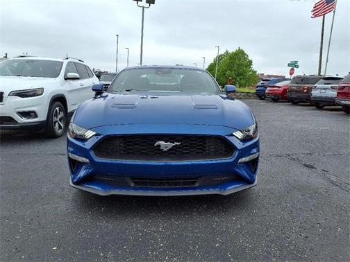 2022 Ford Mustang EcoBoost
