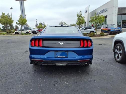 2022 Ford Mustang EcoBoost