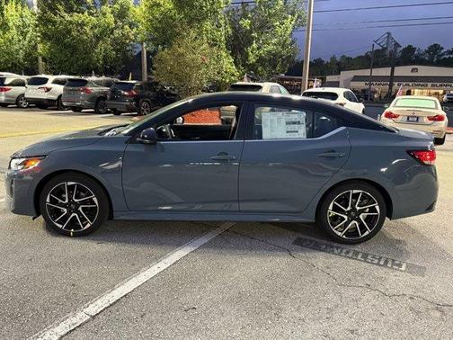 2025 Nissan Sentra SR