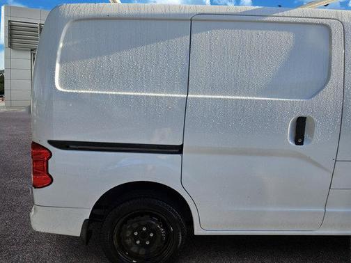 2017 Nissan NV200 SV