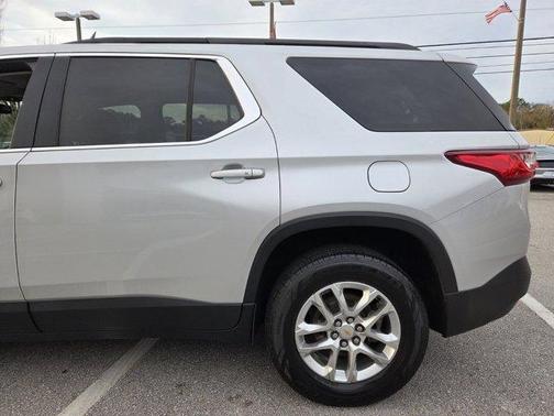 2021 Chevrolet Traverse LT Cloth