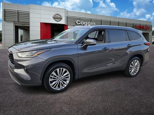 2023 Toyota Highlander Platinum
