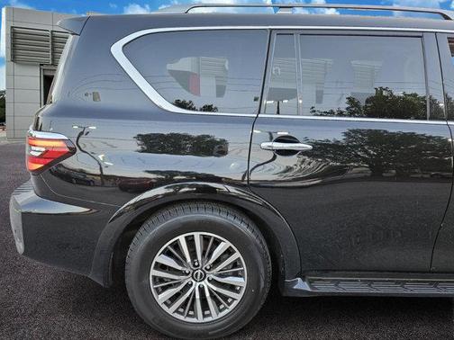 2022 Nissan Armada SL