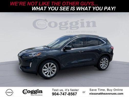 2022 Ford Escape Titanium