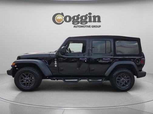 Black Clearcoat 2024 Jeep Wrangler Sport