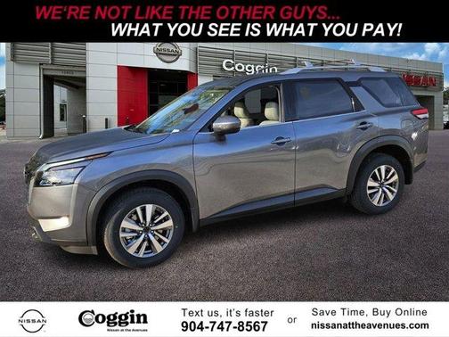 2025 Nissan Pathfinder SL