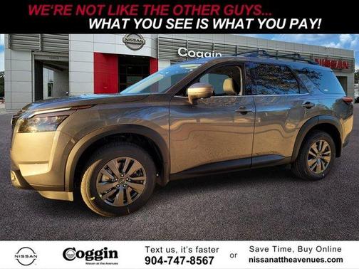 2025 Nissan Pathfinder SV